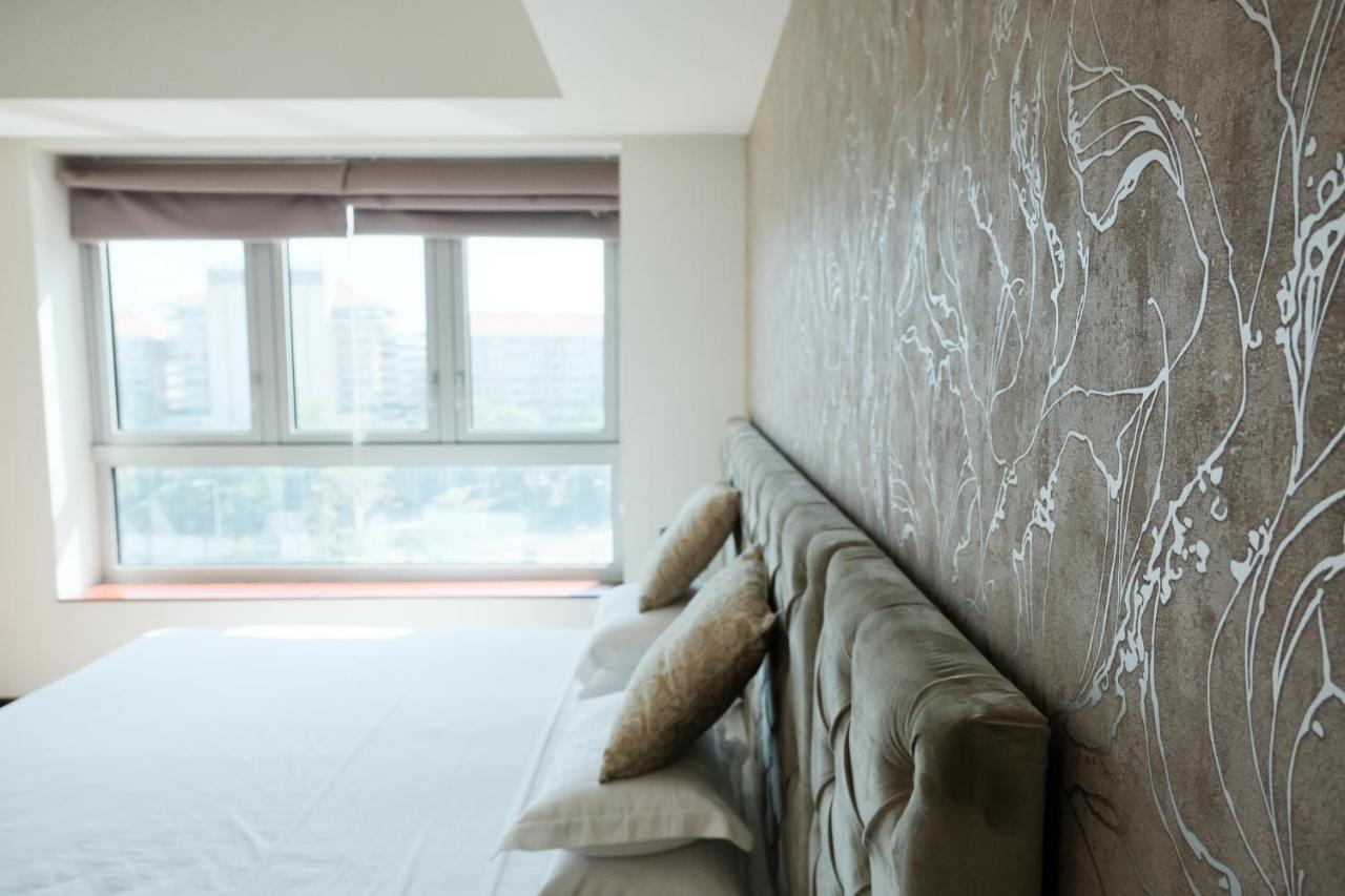 Brand New Water Front Luxury Cinnamon Suites Apartment In Heart Of Colombo City Exteriér fotografie