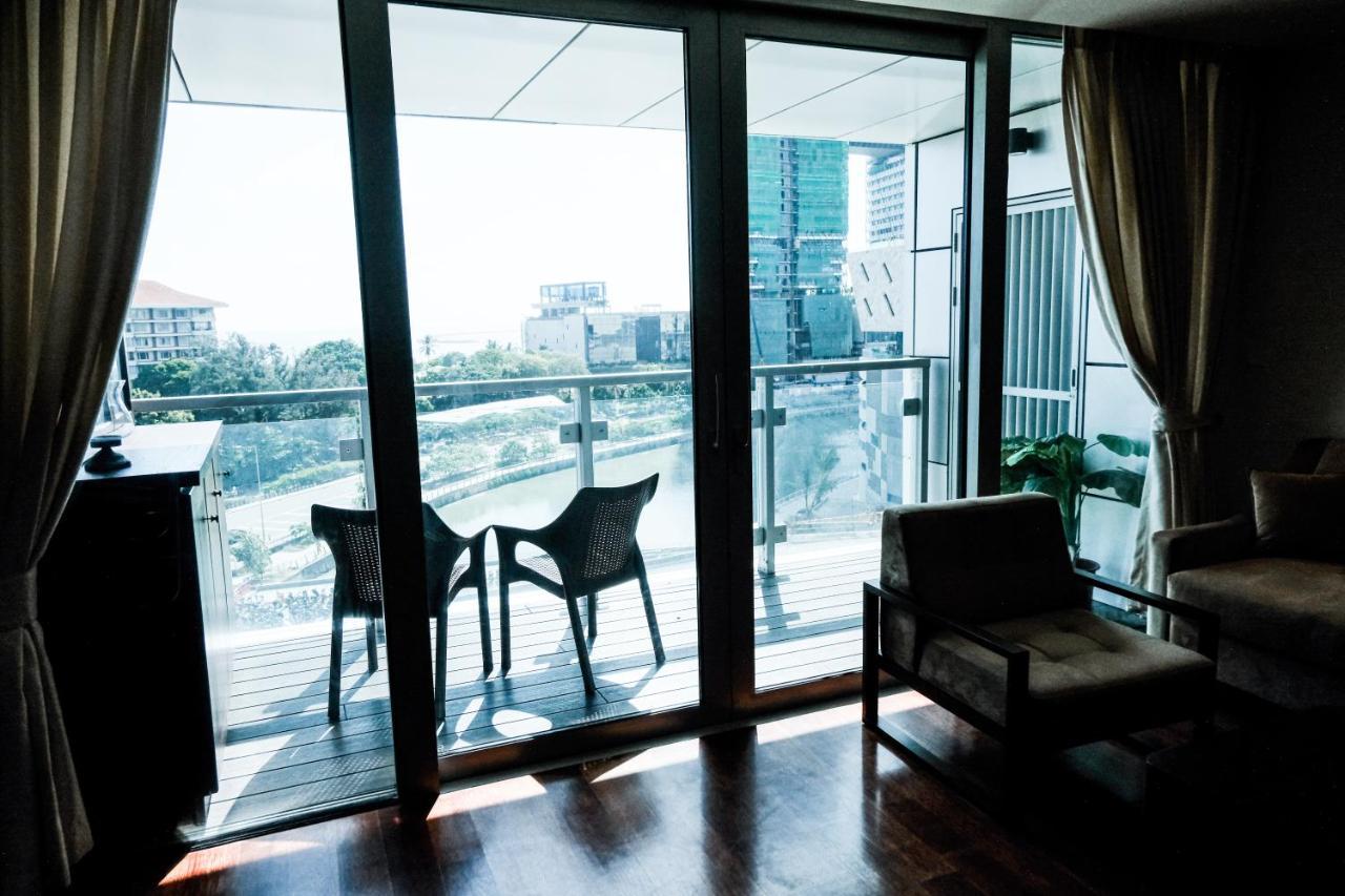 Brand New Water Front Luxury Cinnamon Suites Apartment In Heart Of Colombo City Exteriér fotografie