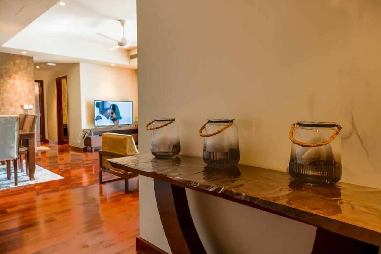 Brand New Water Front Luxury Cinnamon Suites Apartment In Heart Of Colombo City Exteriér fotografie
