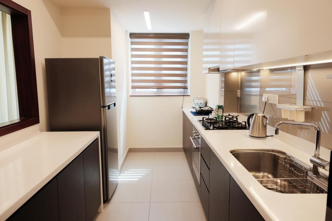 Brand New Water Front Luxury Cinnamon Suites Apartment In Heart Of Colombo City Exteriér fotografie