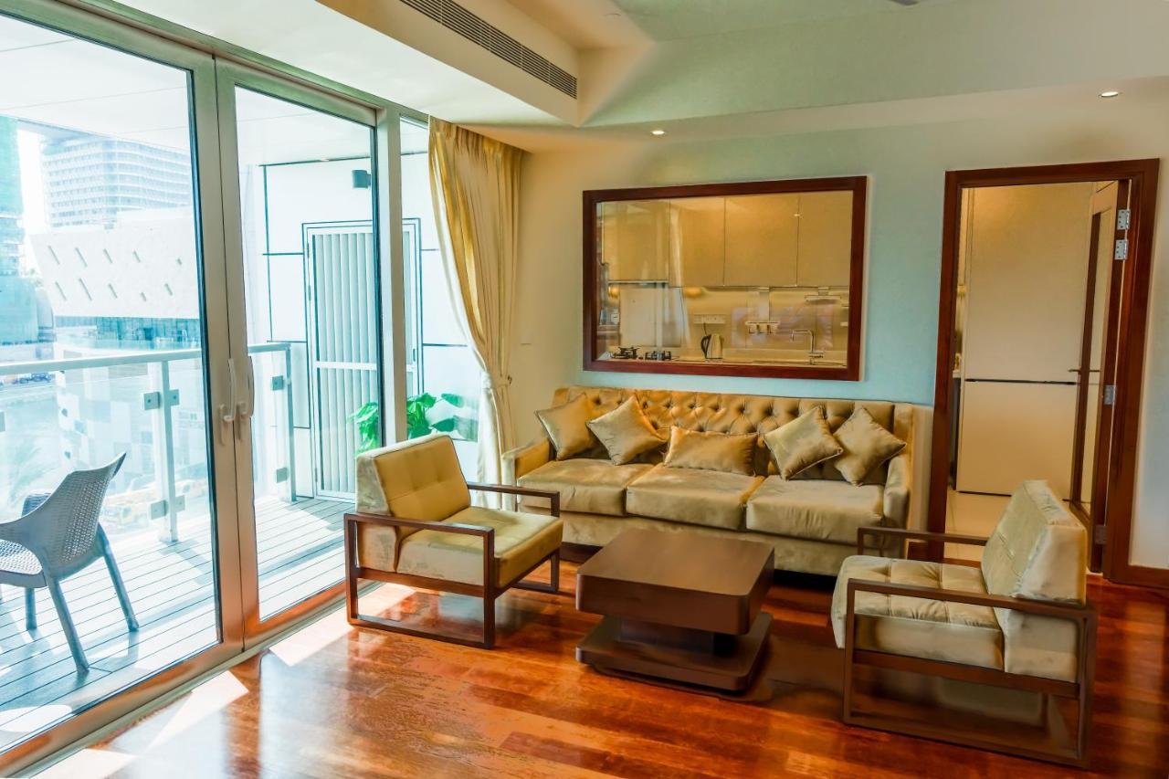 Brand New Water Front Luxury Cinnamon Suites Apartment In Heart Of Colombo City Exteriér fotografie
